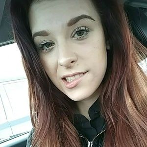 Meet your Posher, Alisa